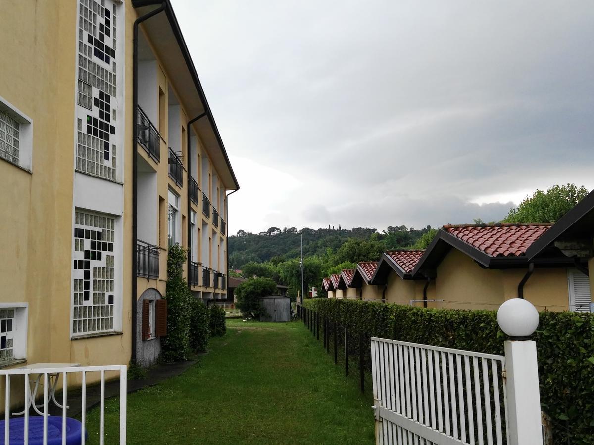 Hotel La Romantica Manerba del Garda Bagian luar foto