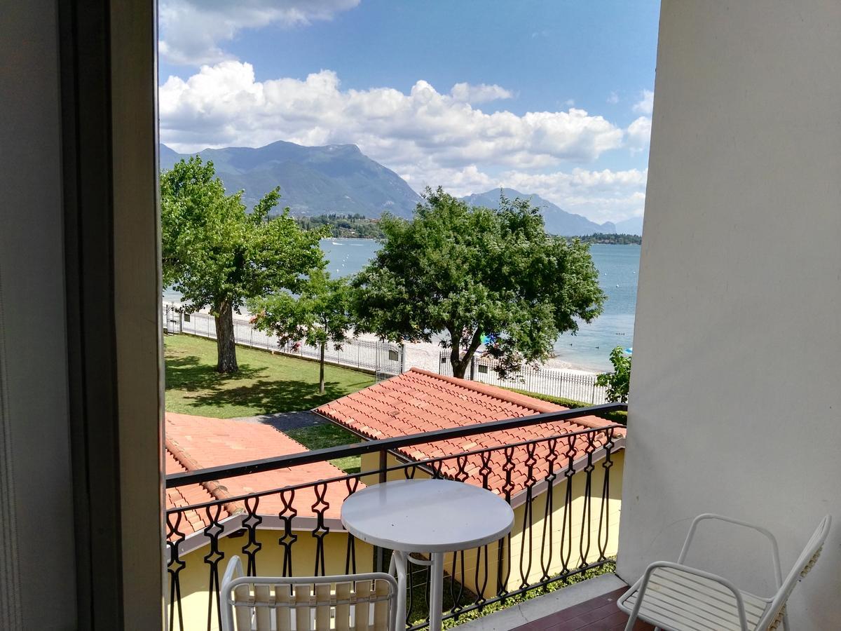 Hotel La Romantica Manerba del Garda Bagian luar foto