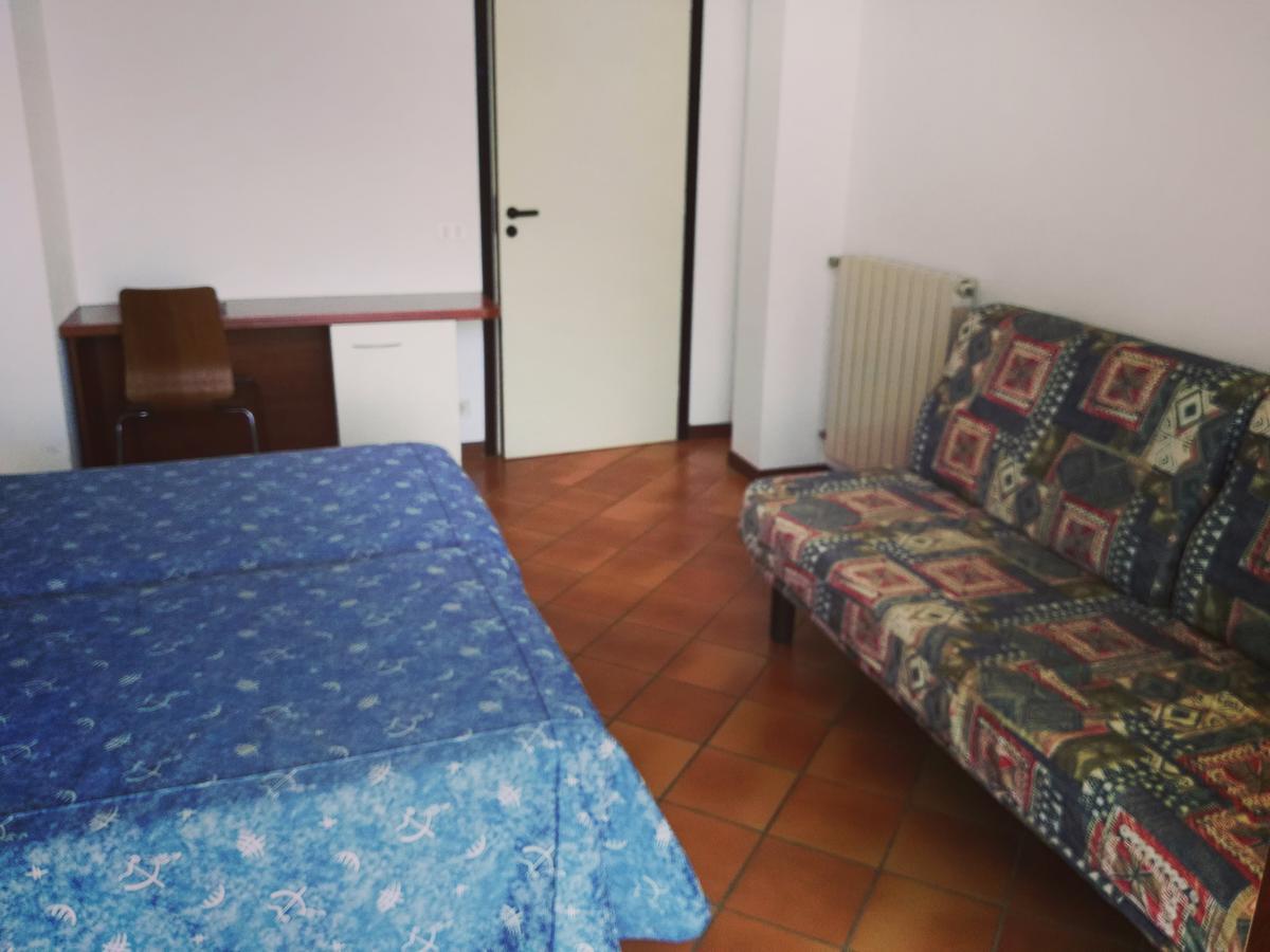 Hotel La Romantica Manerba del Garda Bagian luar foto