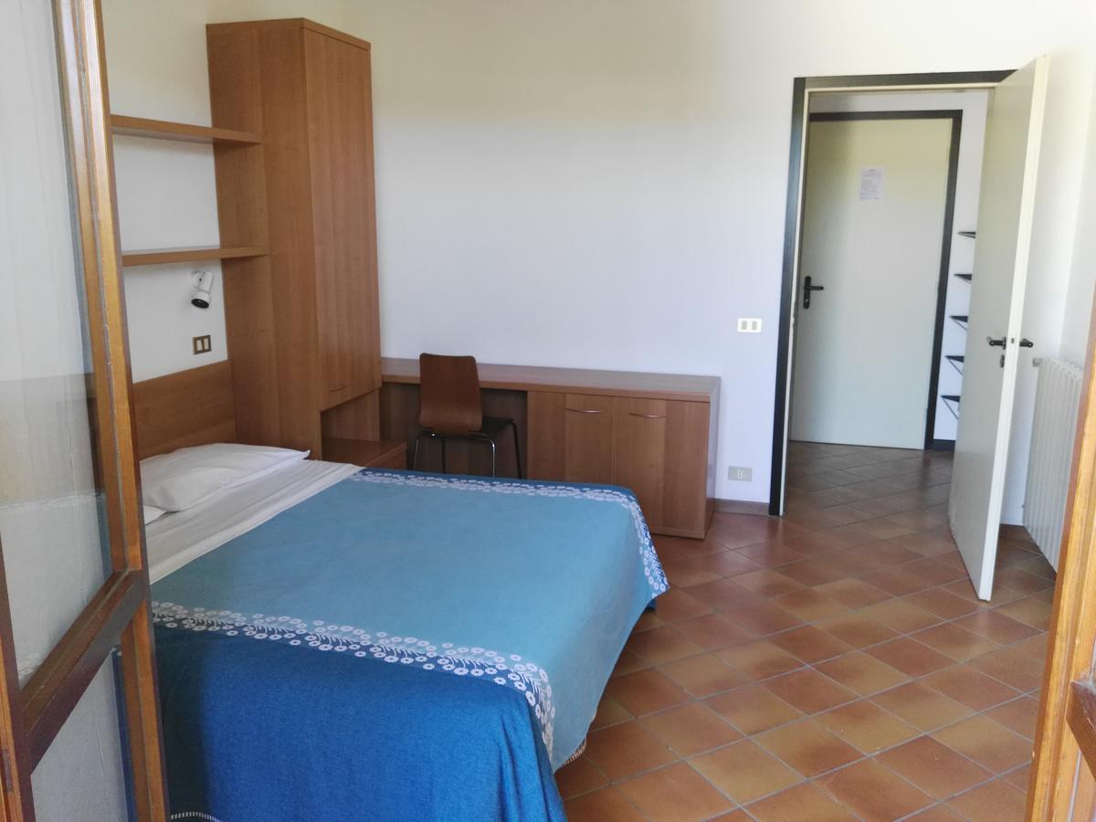 Hotel La Romantica Manerba del Garda Bagian luar foto